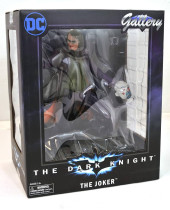 DC Movie Gallery PVC socha The Joker 23 cm