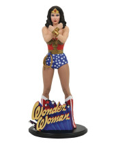 DC Comic Gallery PVC socha Linda Carter Wonder Woman 23 cm