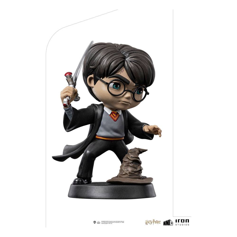 Harry Potter Mini Co. PVC socha Harry Potter with Sword of Gryffindor 14 cm